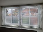 Luxaflex, horizontale jaloezie, 50mm, trekkoord rechts, Huis en Inrichting, Stoffering | Gordijnen en Lamellen, Ophalen, Gebruikt