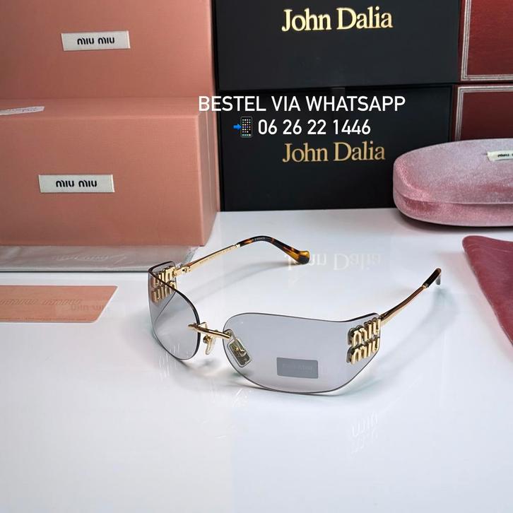 Miu miu zonnebril, Sieraden, Tassen en Uiterlijk, Zonnebrillen en Brillen | Heren, Nieuw, Overige merken, Zwart, Ophalen of Verzenden