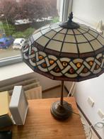 tiffany tafellamp, Huis en Inrichting, Lampen | Tafellampen, Minder dan 50 cm, Glas, Zo goed als nieuw, Tafel lamp