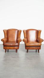 Set van 2 schapenleren oorfauteuils met zwarte biezen, Huis en Inrichting, Fauteuils, Ophalen, Gebruikt, ., Klassiek