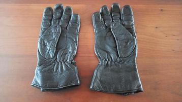 Motor handschoenen, merk Macna.
Maat L beschikbaar voor biedingen