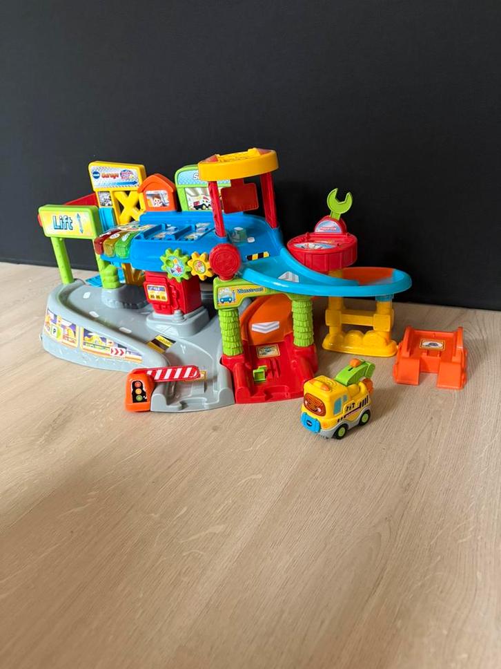 Vtech Toet Toet Auto - Garage - Compleet, Kinderen en Baby's, Speelgoed | Vtech, Gebruikt, 6 maanden tot 2 jaar, Ophalen