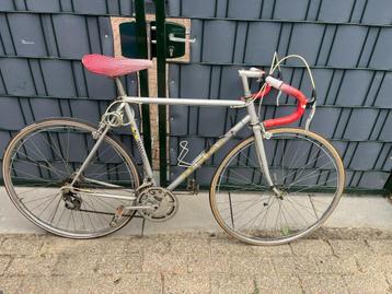 Racefiets Peugeot Record du Monde beschikbaar voor biedingen