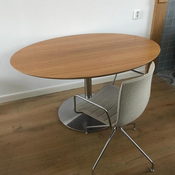 Artifort Circle 3 Pierre Paulin ovale tafel eettafel compact, Huis en Inrichting, Tafels | Eettafels, Gebruikt, 50 tot 100 cm