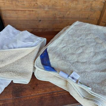 Schapenwollen 1-persoons dekbed, zomer en winter beschikbaar voor biedingen