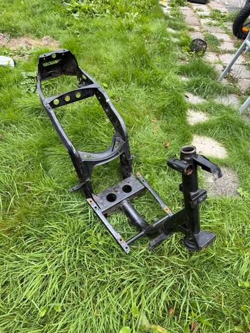 Piaggo zip frame 2003 met nummers beschikbaar voor biedingen