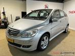 Mercedes B-klasse 200 Airco/Stoelver/Trekhaak, Auto's, Mercedes-Benz, 136 pk, Gebruikt, 4 cilinders, Leder en Stof