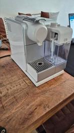Nespresso koffie apparaat met melk opschuimer., Ophalen, Gebruikt