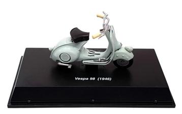 59888: Vespa 98 - 1946 - New-Ray 1:32 beschikbaar voor biedingen
