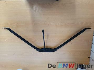 Steun carrosserie BMW 7-serie E65 E66 51717036326 beschikbaar voor biedingen