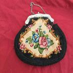 Antieke geborduurde tas met zilveren beugel dubbel, Antiek en Kunst, Ophalen of Verzenden, Zilver