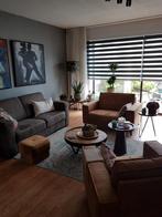 Mooie twee zit bank grijs bruin nog niet een jaar oud, Ophalen