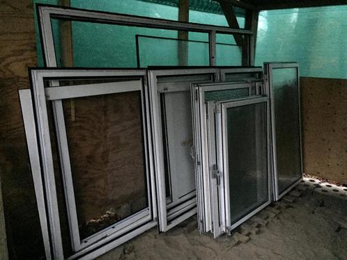 Schuco aluminium kozijnen +dubbel iso glas wit ramen raam, Doe-het-zelf en Verbouw, Kozijnen en Schuifpuien, Gebruikt, Raamkozijn