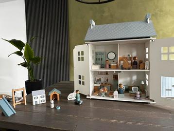 Little Dutch Poppenhuis Compleet beschikbaar voor biedingen