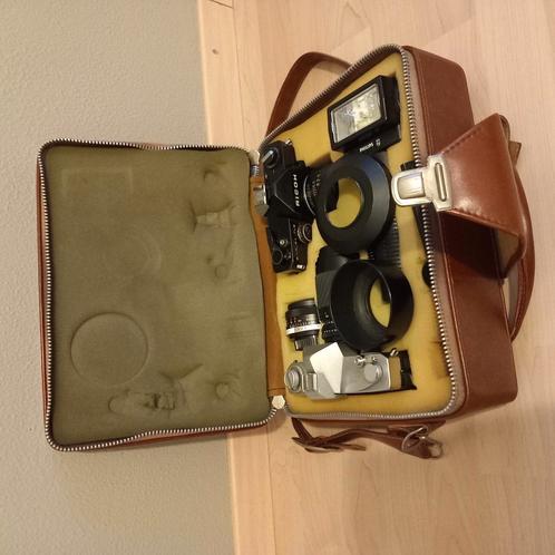 Fototas met inhoud, Audio, Tv en Foto, Fotocamera's Analoog, Overige Merken, Ophalen