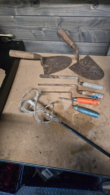 Voegset: Troffels, Voegspijkers, Mixer beschikbaar voor biedingen