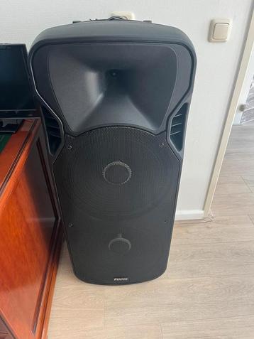 Fenton FT215 LED met Cello monitor beschikbaar voor biedingen