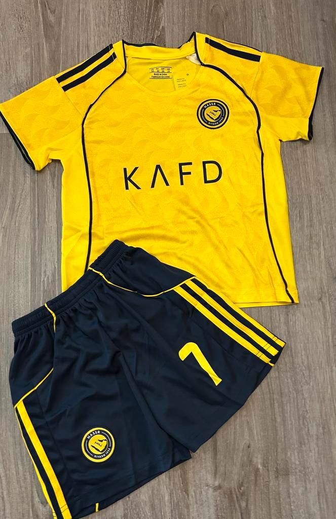 Voetbalsetje Ronaldo, Kinderen en Baby's, Kinderkleding | Maat 116, Nieuw, Jongen of Meisje, Ophalen of Verzenden