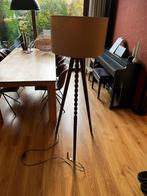 Dutchbone Vloerlamp - Stijlvol Design, Huis en Inrichting, Lampen | Vloerlampen, Ophalen, Zo goed als nieuw, Hout, 150 tot 200 cm