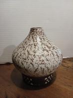 bijzonder Strehla vaasje 1184, Antiek en Kunst, Antiek | Keramiek en Aardewerk, Ophalen of Verzenden