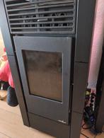 Nerea 8kw pelletkachel, Huis en Inrichting, Kachels, Ophalen, Zo goed als nieuw, Pelletkachel, Vrijstaand