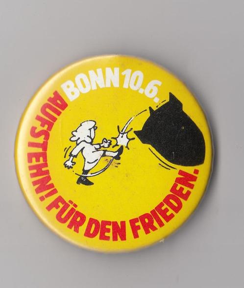 Anti Oorlog Kernbom Protest button Duitsland, Verzamelen, Speldjes, Pins en Buttons, Gebruikt, Speldje of Pin, Overige onderwerpen