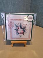 Kaartje kerst roze kerstbal met groen, Ophalen of Verzenden, Nieuw, Kerst