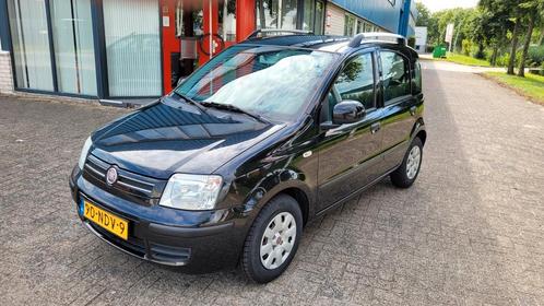 Fiat Panda 1.2 2010 Zwart met nw apk nw banden/ airco/scherm, Auto's, Fiat, Bedrijf, Panda, ABS, Airbags, Airconditioning, Android Auto