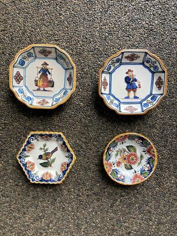 4 Makkummer schaaltjes €10,- beschikbaar voor biedingen