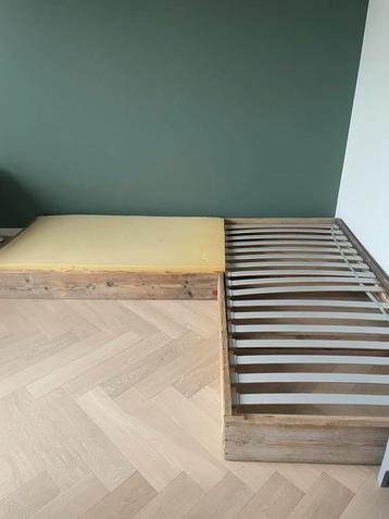 Gratis af te halen steigerhout bed