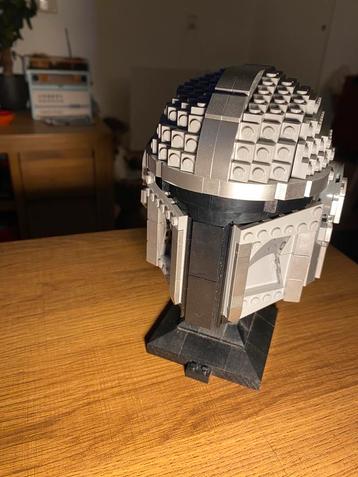 Lego Mandalorian Star wars/ helm: 30,00 beschikbaar voor biedingen