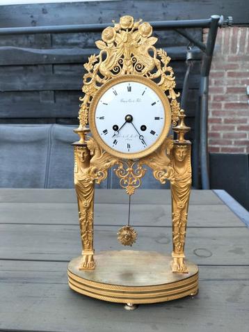 D' Egypte bronzen pendule . Touwslinger beschikbaar voor biedingen