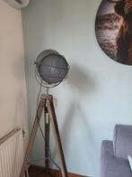 Industriële vloerlamp met statief, Ophalen, Gebruikt, Hout, 150 tot 200 cm