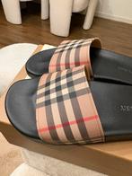 Burberey slippers, Kleding | Dames, Ophalen of Verzenden, Zo goed als nieuw