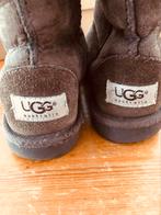 Super mooie, warme, donkerbruine hoge UGG, maat 31, UGG, Meisje, Ophalen of Verzenden, Laarzen