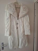 Winter met fake fur m.42 bontkraag kan er af, Ophalen, Ombekend, Wit, Maat 42/44 (L)