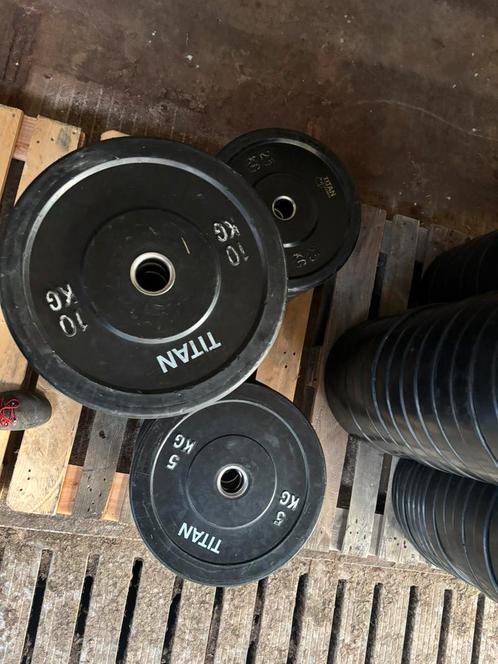 Titan life bumperplates, Sport en Fitness, Fitnessmaterialen, Zo goed als nieuw, Ophalen