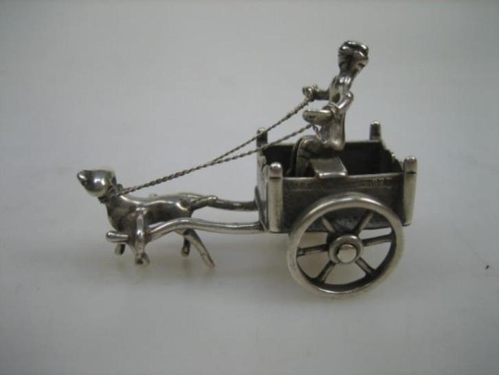 Miniatuur zeldzame zilveren hondenkar 1962, Antiek en Kunst, Antiek | Goud en Zilver, Zilver, Verzenden