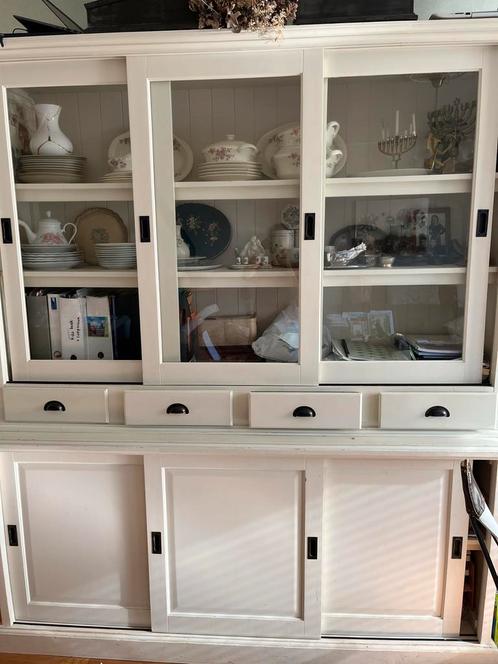 Landelijkr roomwitte buffetkast ., Huis en Inrichting, Kasten | Vitrinekasten, Gebruikt, 150 tot 200 cm, 50 tot 75 cm, Met lade(s)