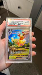 Flareon VMAX promo PSA 8, Hobby en Vrije tijd, Verzamelkaartspellen | Pokémon, Ophalen of Verzenden, Nieuw, Losse kaart