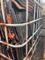 Oude holle zwarte geglazuurde dakpannen 1.000 stuks, Steen of Klei, Ophalen of Verzenden, Zo goed als nieuw, 15 m² of meer