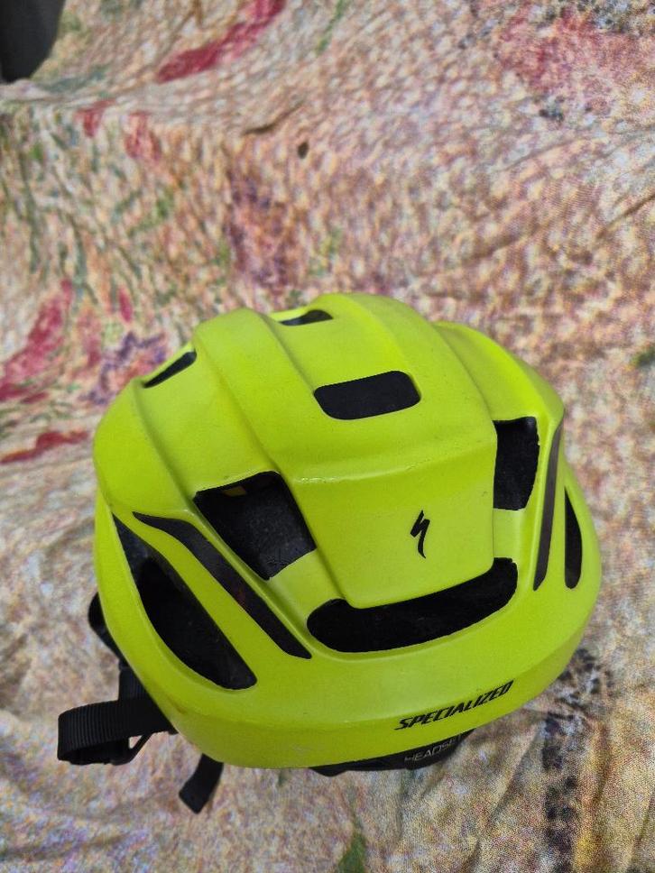 Diverse Helmen, BTWIN, Oxelo, paarse, groene, Roze, rode,, Fietsen en Brommers, Fietsaccessoires | Fietshelmen, Gebruikt, Jongen of Meisje