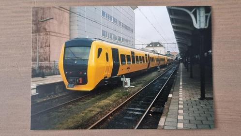 Foto TREIN NS Nederlandse Spoorwegen DM90 Leeuwarden 1997, Verzamelen, Spoorwegen en Tramwegen, Gebruikt, Trein, Overige typen