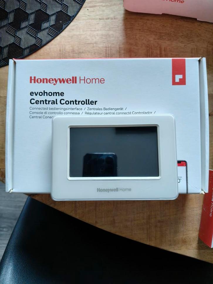 Honeywell Home Evohome Thermostaat, Doe-het-zelf en Verbouw, Thermostaten, Zo goed als nieuw, Slimme thermostaat, Ophalen of Verzenden