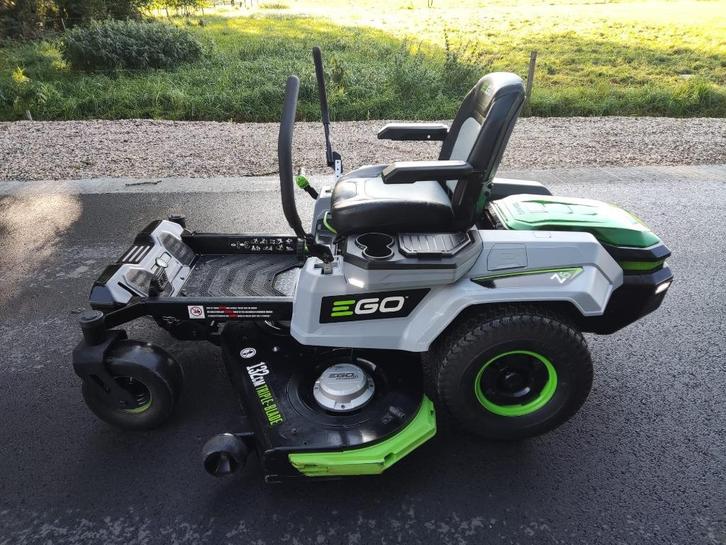 EGO accuzitmaaier (type ZT5201E-L, 132 cm, Zero-Turn, 157 h), Tuin en Terras, Zitmaaiers, Zo goed als nieuw, 120 cm of meer, Elektrische starter
