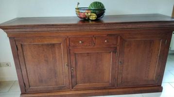 Klassiek dressoir te koop. beschikbaar voor biedingen