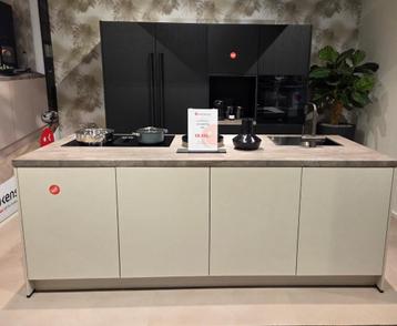 Super mooie keuken! beschikbaar voor biedingen