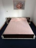 Uniek vintage bed met ingebouwde verlichting jaren 80, Huis en Inrichting, Slaapkamer | Bedden, Ophalen, Zo goed als nieuw, Twijfelaar