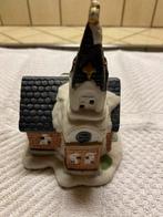 Porseleinen kerkje, Diversen, Kerst, Ophalen of Verzenden, Zo goed als nieuw