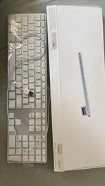Apple keyboard MB110N/B  NIEUW, Ophalen of Verzenden, Zo goed als nieuw